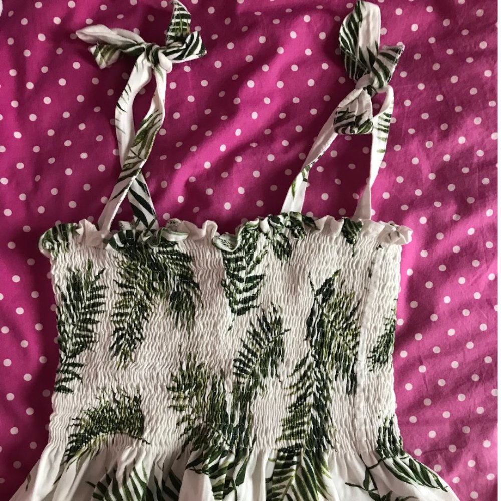 Palm Leaf Tie Top
